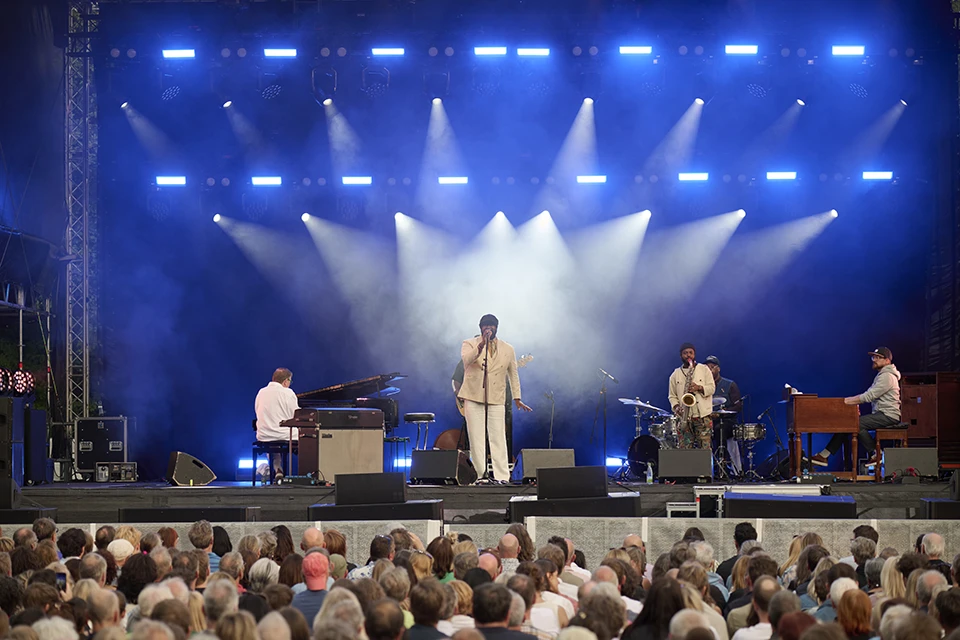 Gregory Porter beim Konzert auf der Kulturinsel Wöhrmühle Erlangen, Foto: Gerhard Lehner